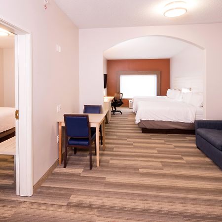 Holiday Inn Express Hotel & Suites Grand Blanc By Ihg Extérieur photo