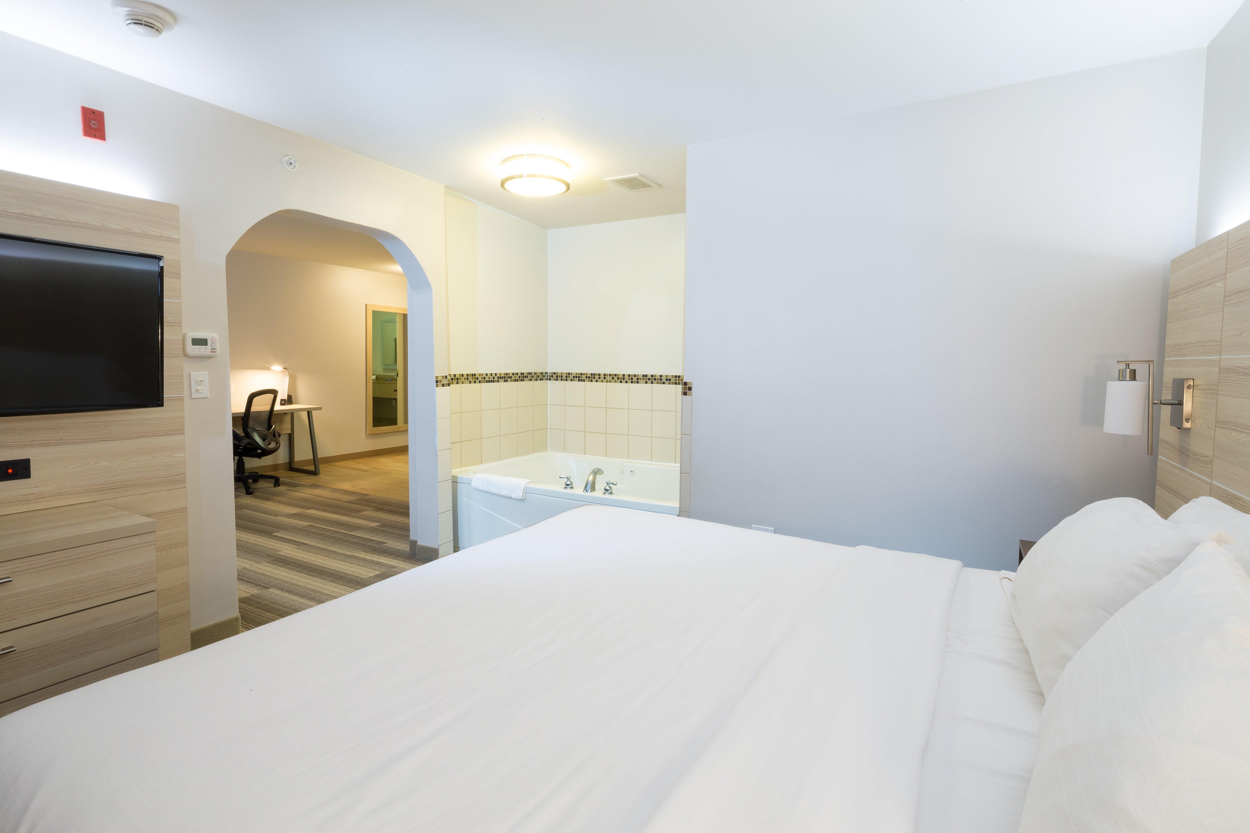 Holiday Inn Express Hotel & Suites Grand Blanc By Ihg Extérieur photo