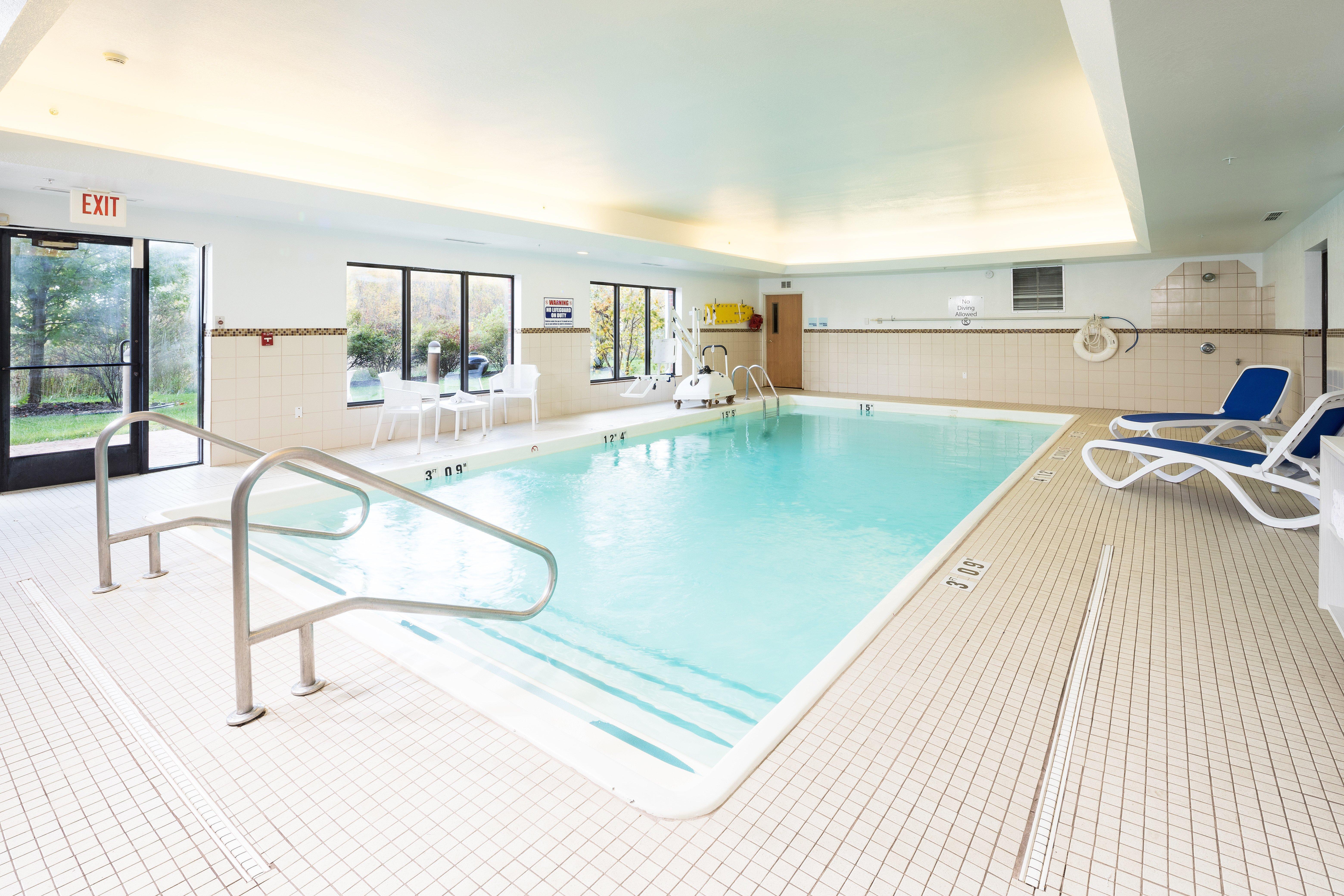 Holiday Inn Express Hotel & Suites Grand Blanc By Ihg Extérieur photo