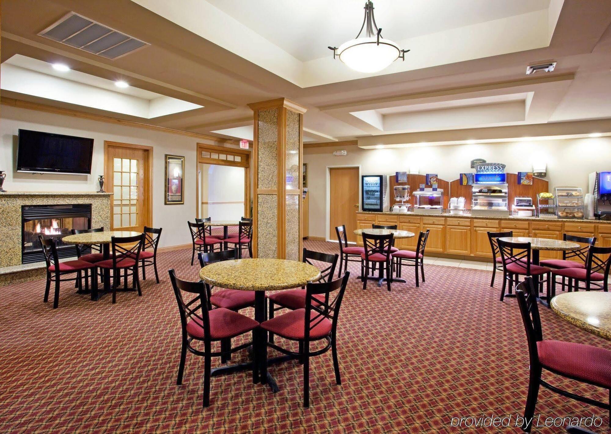 Holiday Inn Express Hotel & Suites Grand Blanc By Ihg Extérieur photo